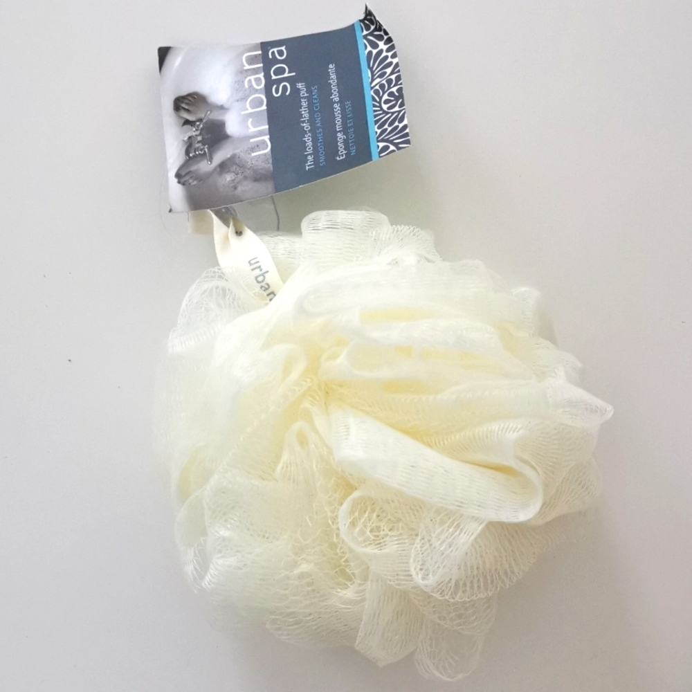 Nwt bath shower sponge